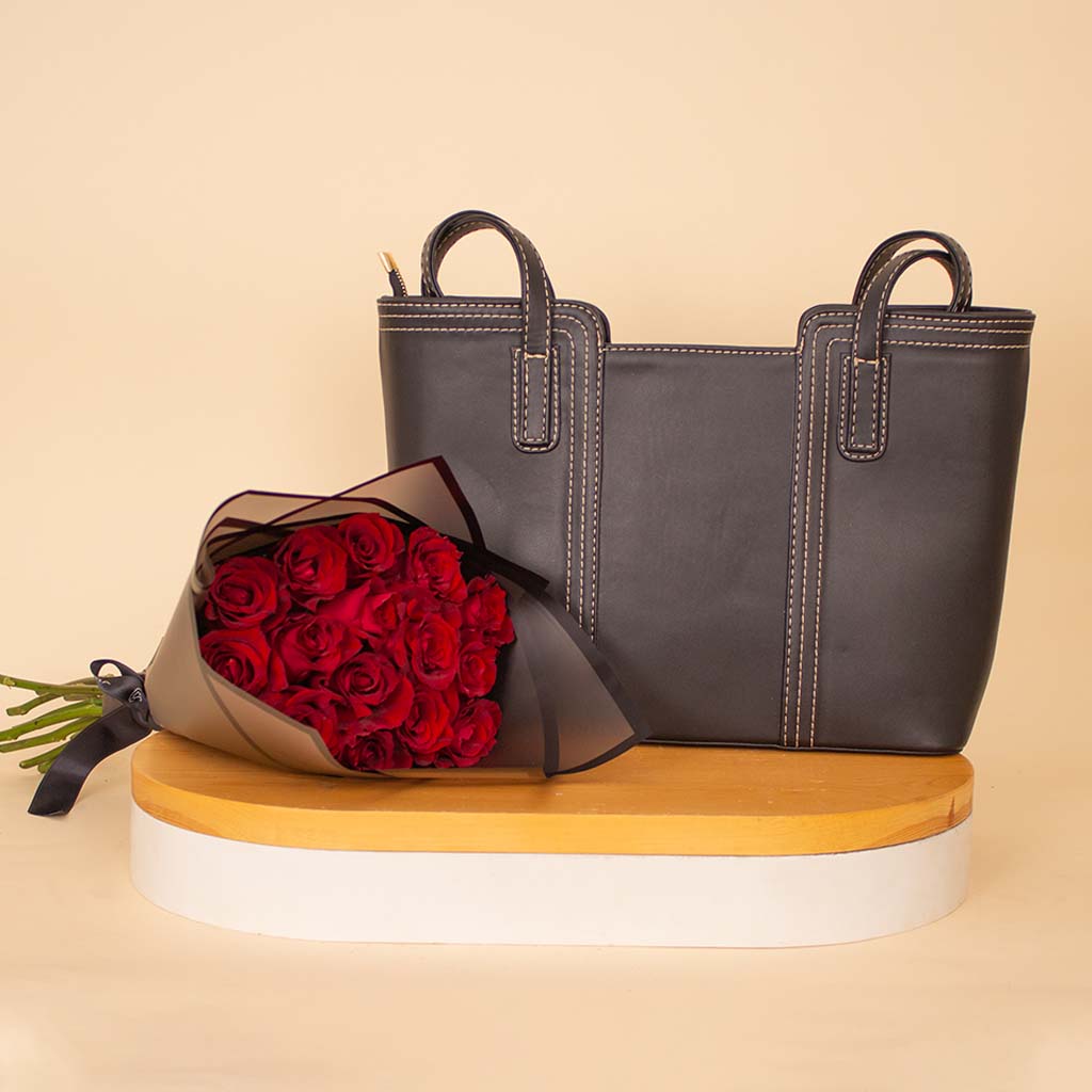 Flowrista Online Flowers Shop Alamki Juliette Black Bag & & Red Roses
