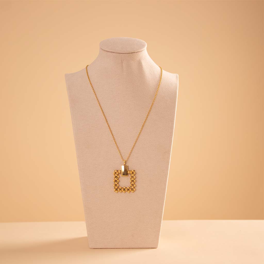 Flowrista Online Flowers Shop Siran 18K Yellow Gold Beaded Square Pendant Necklace