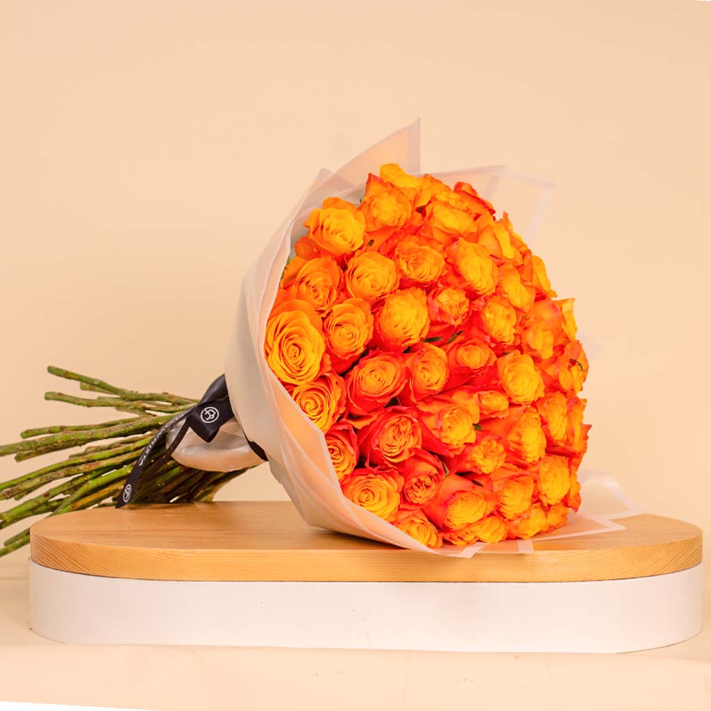Flowrista Online Flowers Shop بوكيه من 50 وردة برتقالية