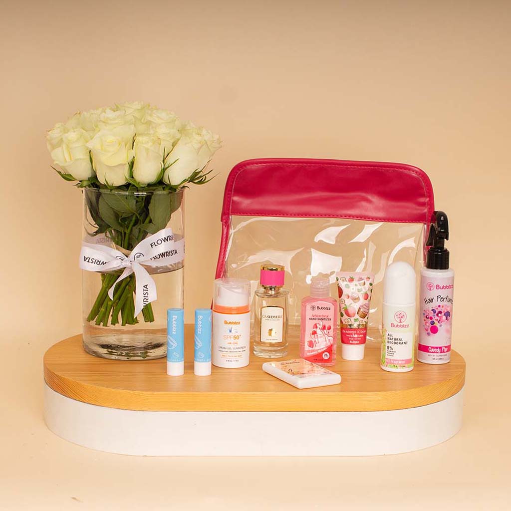 Flowrista Online Flowers Shop حقيبة كلاتش بابلز مع مزهرية ورود بيضاء