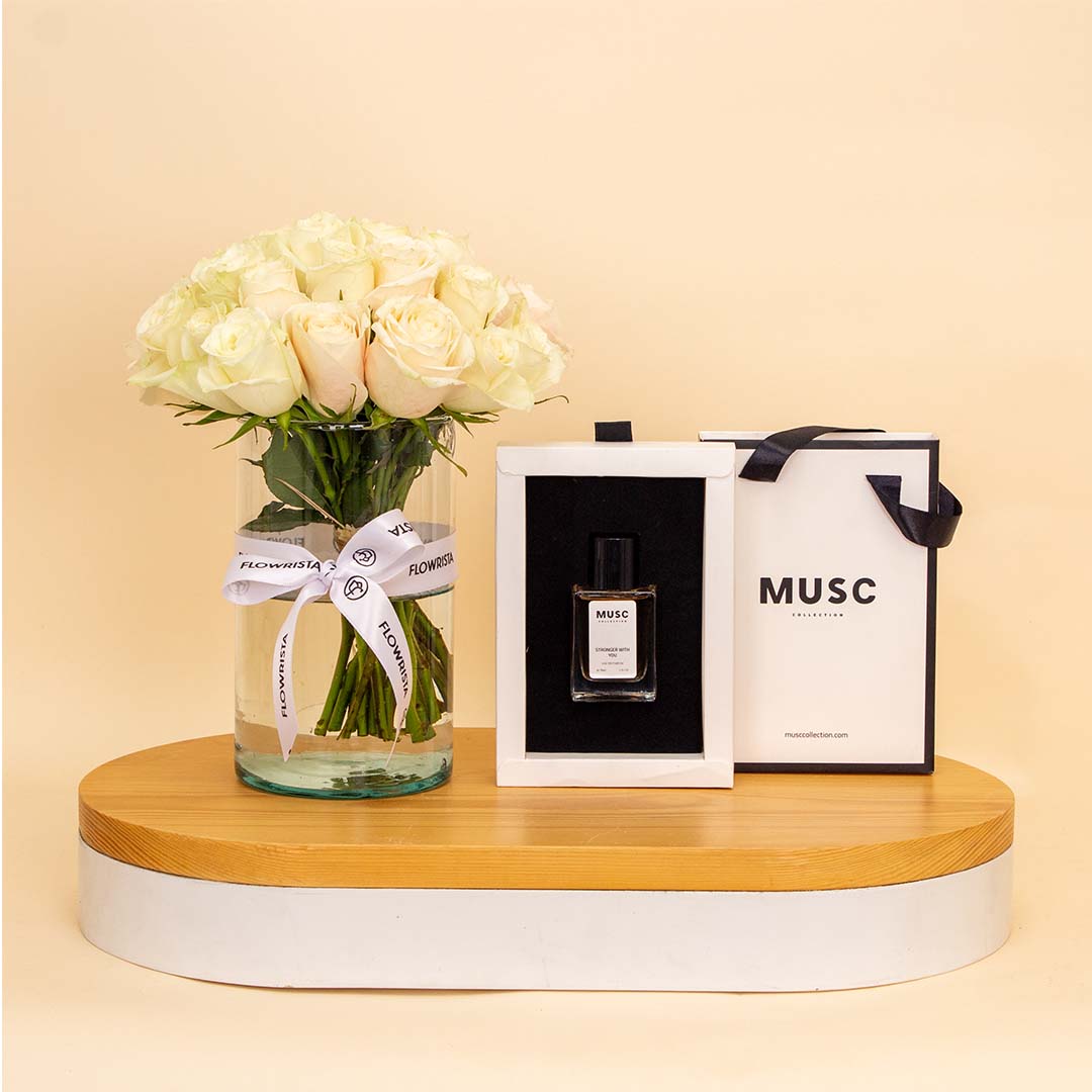Flowrista Online Flowers Shop MUSC Stronger With You Musc 30ml & 20 White Roses Vase