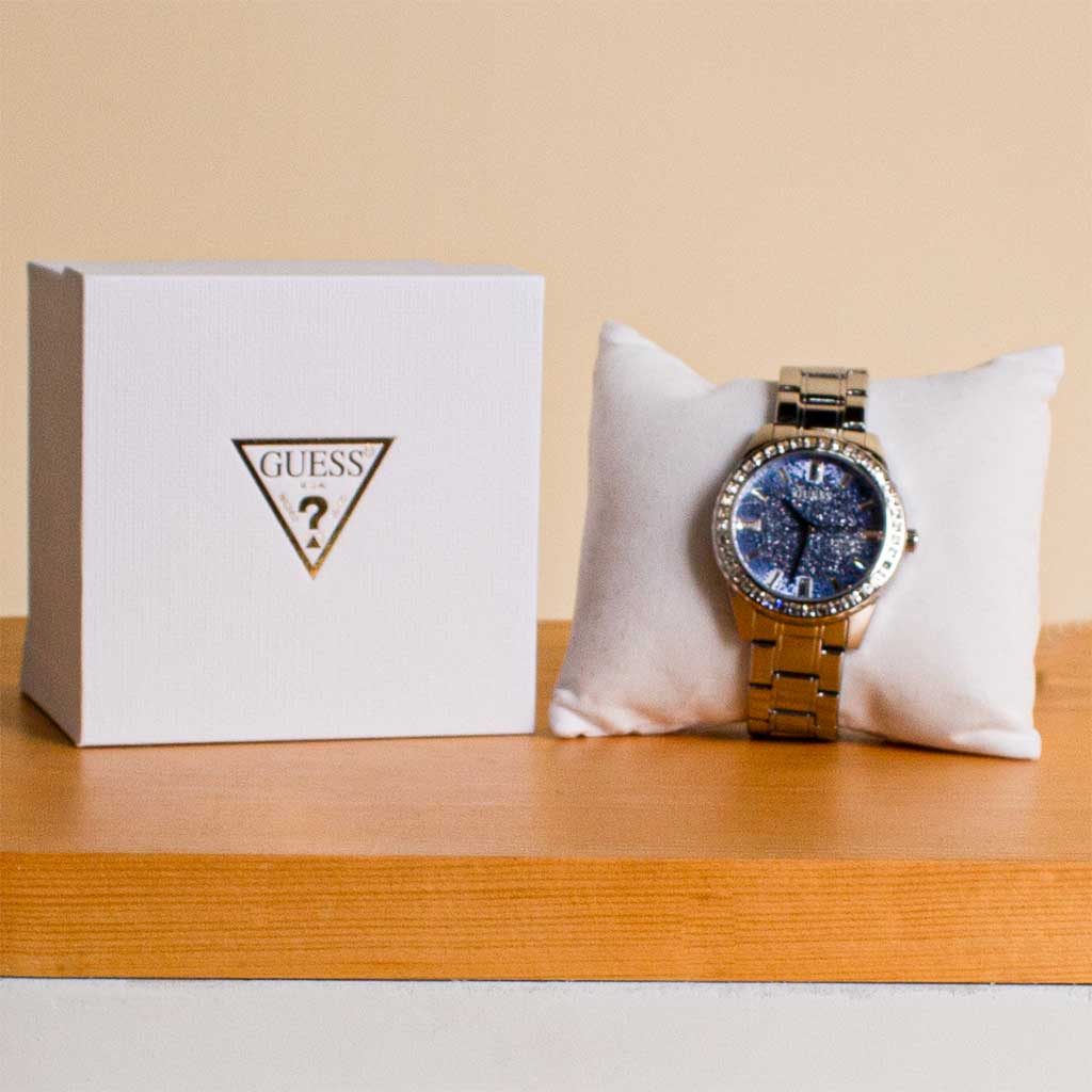 Flowrista Online Flowers Shop Guess Glitter Burst Diamonds Women’s Watch – Blue Dial, Silver Steel Strap (GW0405L1)