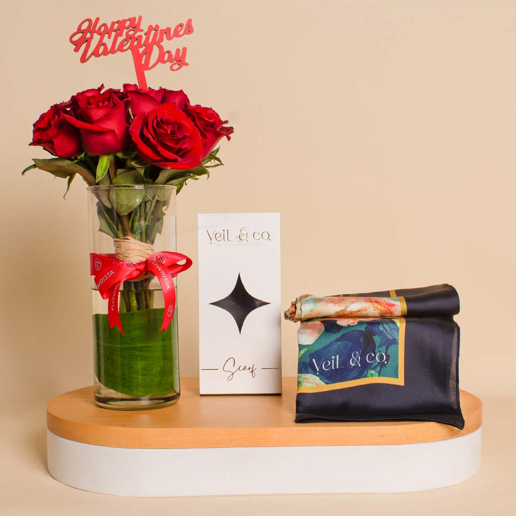 Flowrista Online Flowers Shop حجاب حرير رويال بلوسوم من فيل آند كو || مزهرية عيد الحب الحمراء