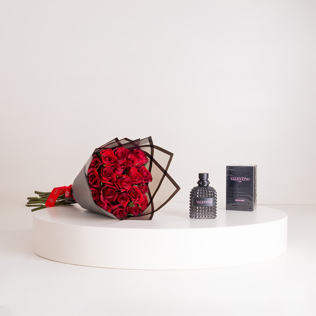 Flowrista Online Flowers Shop Valentino Uomo Born In Roma Eau de Toilette & Red Roses Bouquet