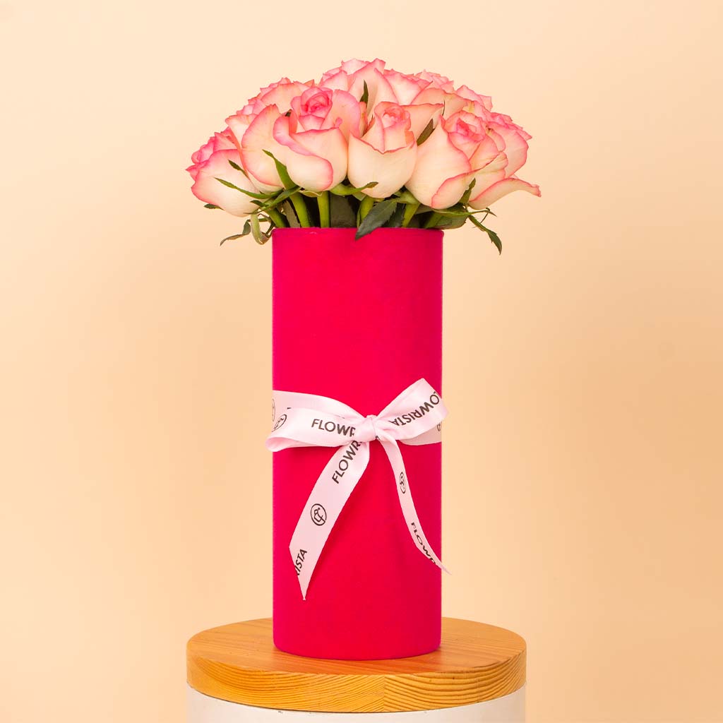 Flowrista Online Flowers Shop Jomilia Whisper Vase - 20 Stems