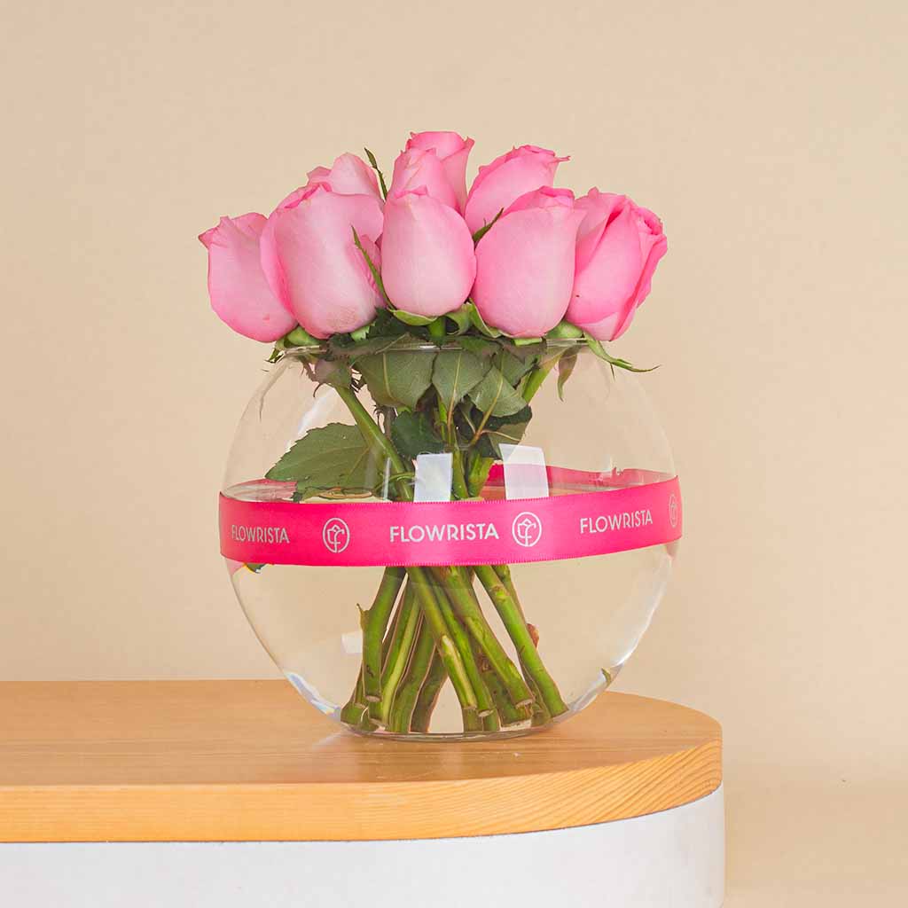 Flowrista Online Flowers Shop فازة كيوب بـ 20 وردة وردية