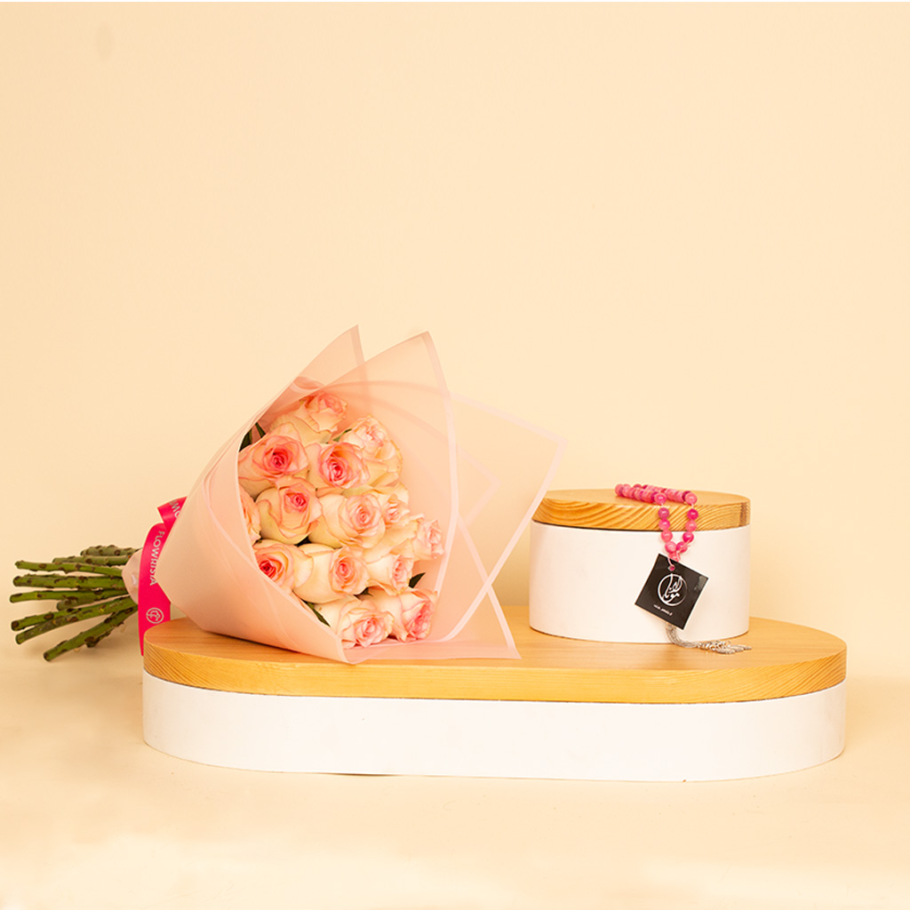 Flowrista Online Flowers Shop Turquoise Rosary & 15 Roses - Pink 