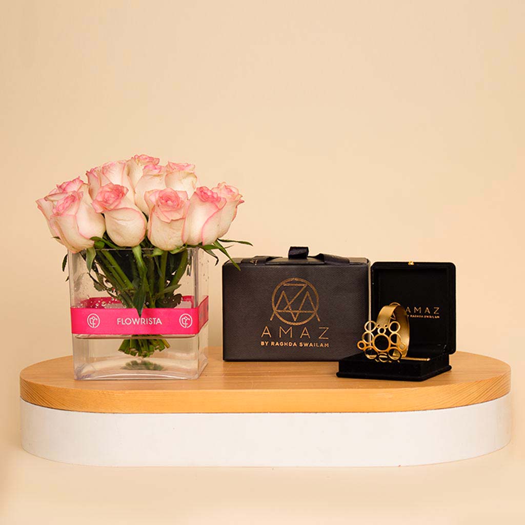 Flowrista Online Flowers Shop Amaz Beauty Bracelet & 20 Pink Roses Vase