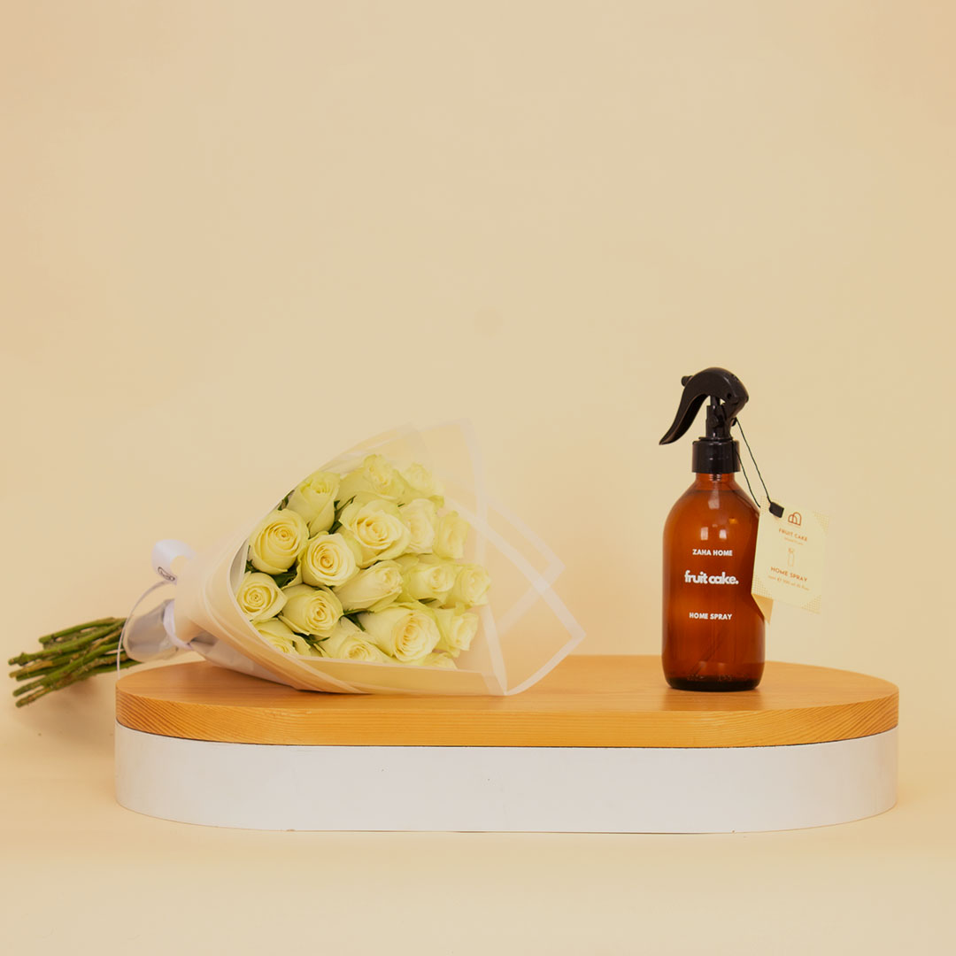 Flowrista Online Flowers Shop Zaha Home Fruit Cake Home Spray & White Roses 