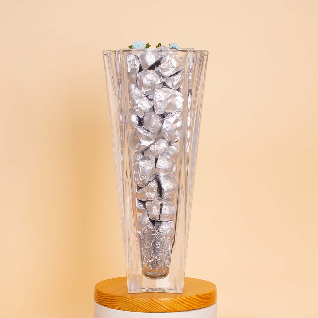Flowrista Online Flowers Shop Passionelle Crystal Chocolate Vase (1kg)