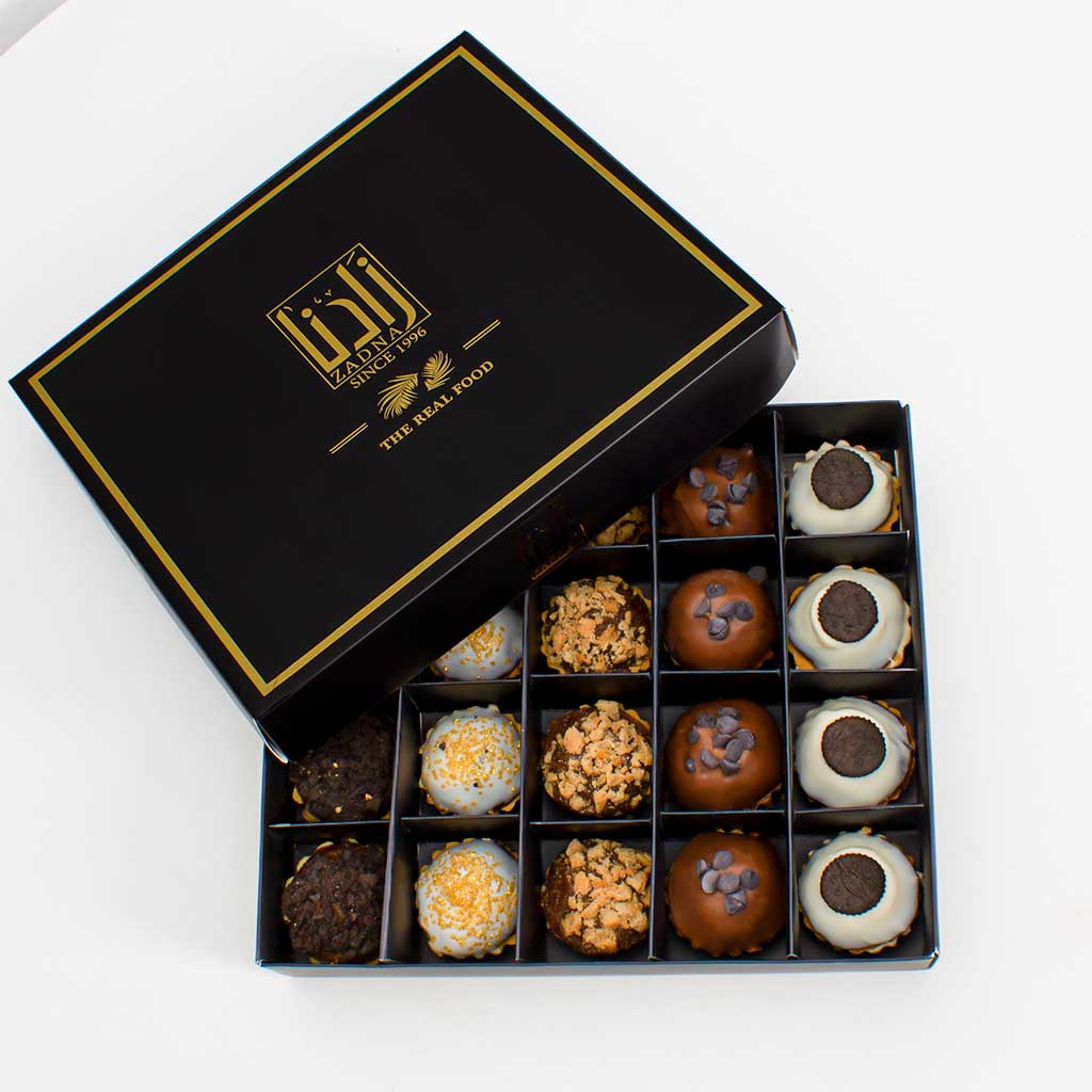 Flowrista Online Flowers Shop Zadna Dates Gift Box – 20 Pieces Assorted Flavours