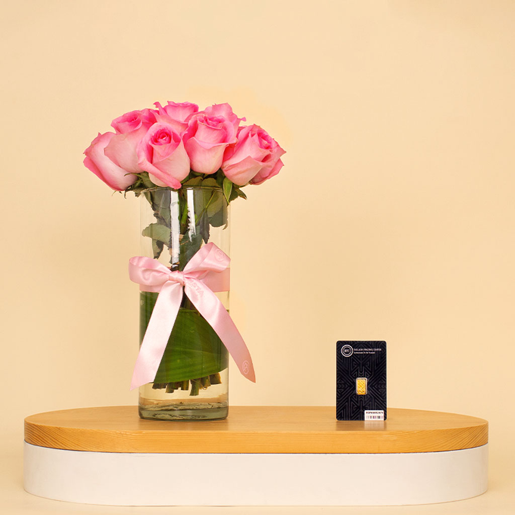 Flowrista Online Flowers Shop BTC Gold Bar | 1 Gram with Pink Roses Vase