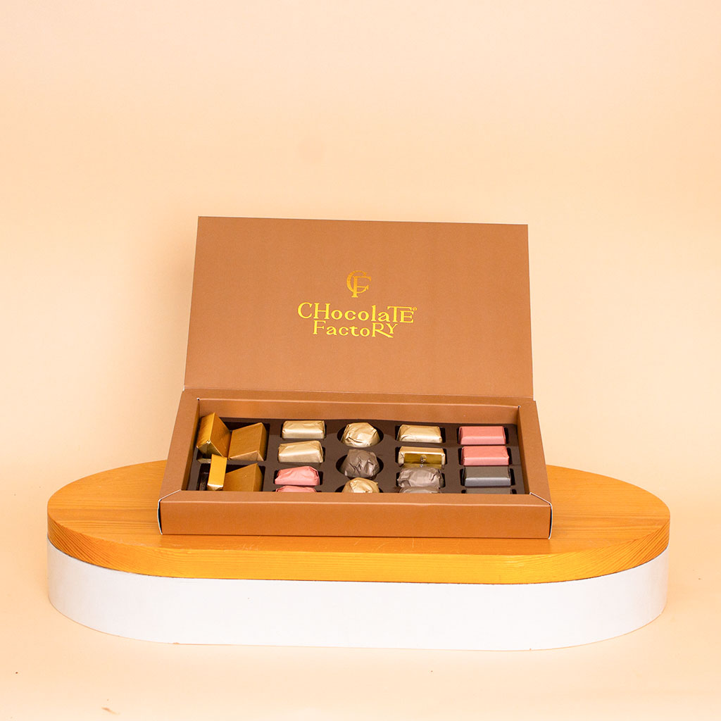 Flowrista Online Flowers Shop Chocolate Factory Luxe Box – 19 Pieces