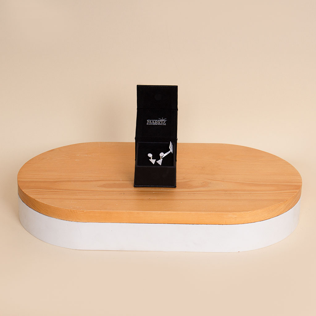 Flowrista Online Flowers Shop أقراط ماركيز الفضية - مثلثة الشكل