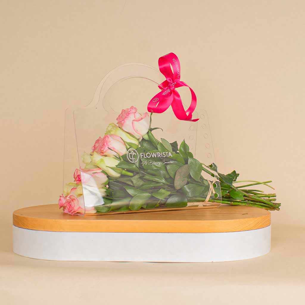 Flowrista Online Flowers Shop شنطة ميكس الورد البمبي والأبيض