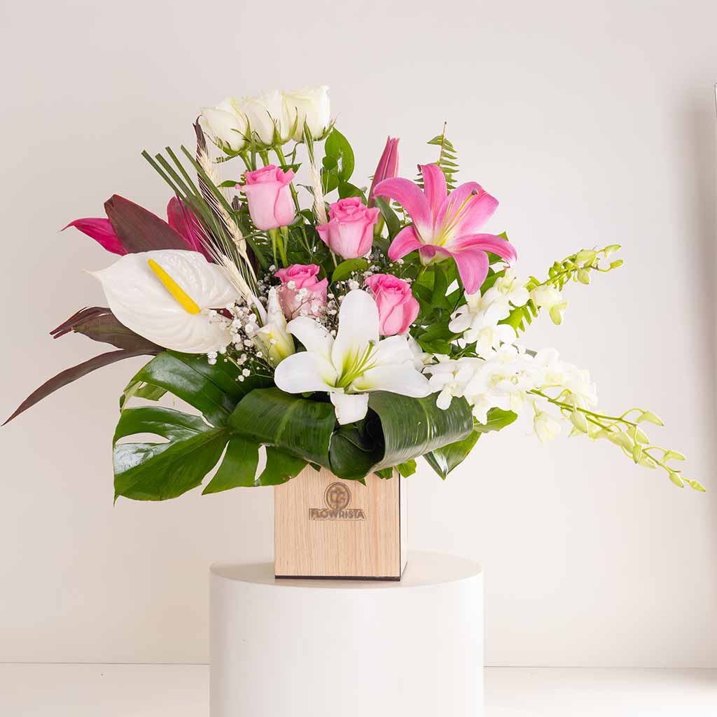 Flowrista Online Flowers Shop Ethereal Bloom Box