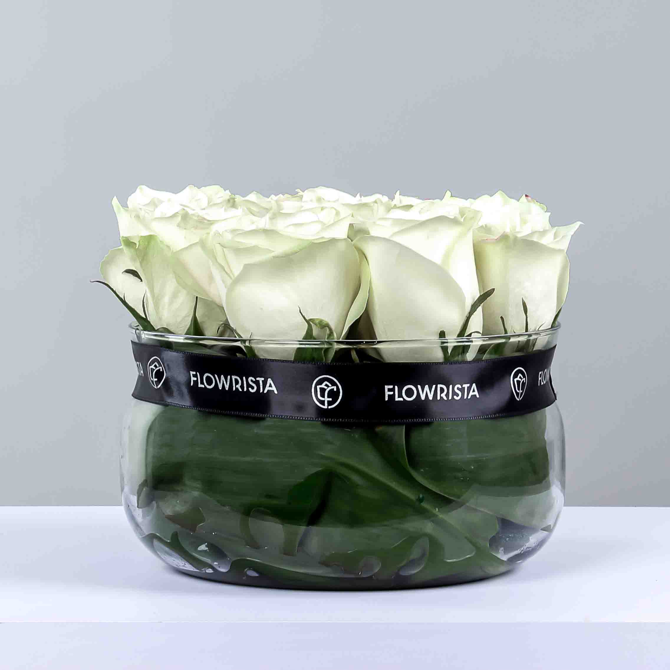 Flowrista Online Flowers Shop مزهرية الورود البيضاء