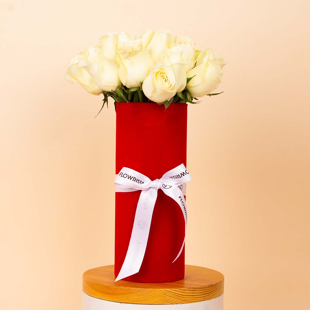 Flowrista Online Flowers Shop مزهرية بيضاء متوهجة - ٢٠ ساقًا