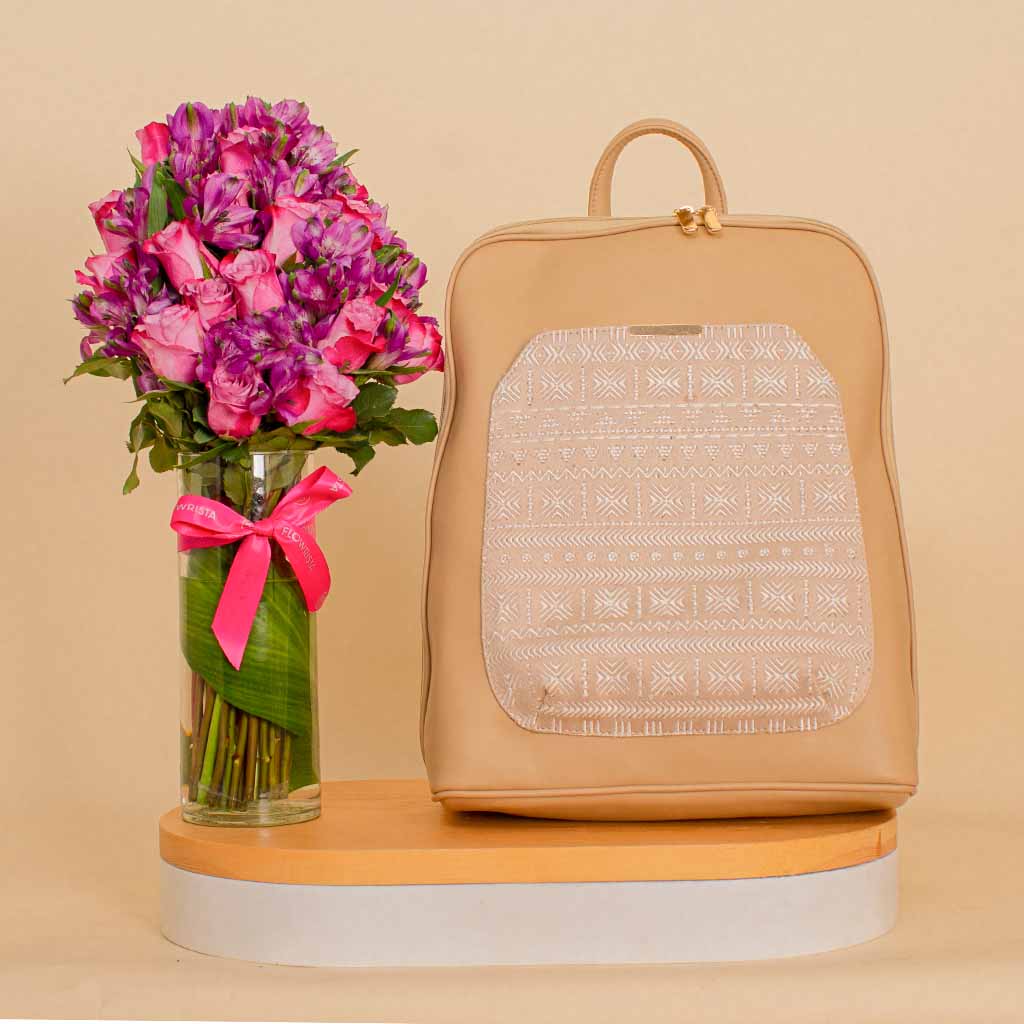 Flowrista Online Flowers Shop حقيبة ظهر بافو للابتوب ومزهرية أرجوانية - هدية عملية وأنيقة