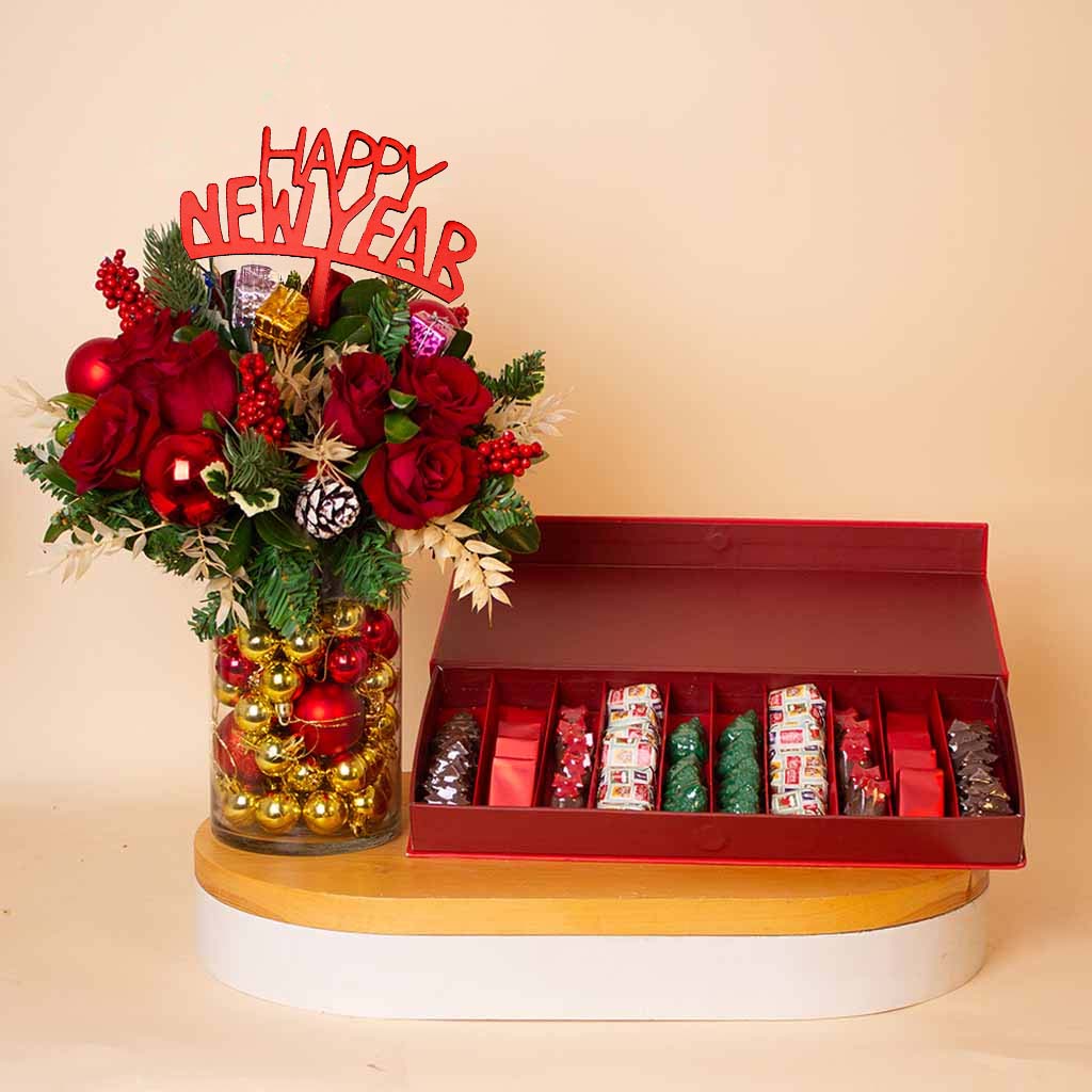 Flowrista Online Flowers Shop Chocolate Factory New Year Selection Box 610g & Festive Roses Vase