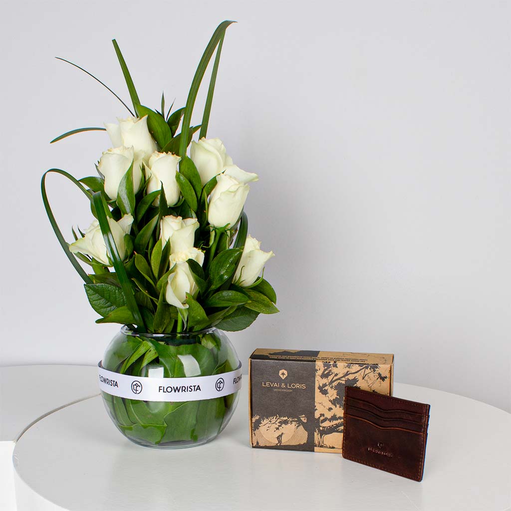 Flowrista Online Flowers Shop Levai & Loris Duke Card Holder Ii | White Roses Vase