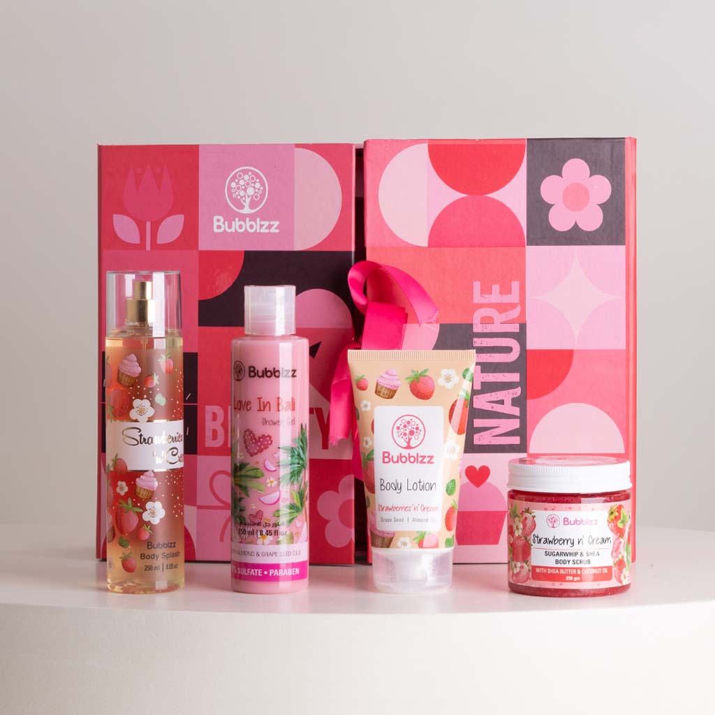 Flowrista Online Flowers Shop مجموعة العناية بالجسم بالفراولة من بابلز