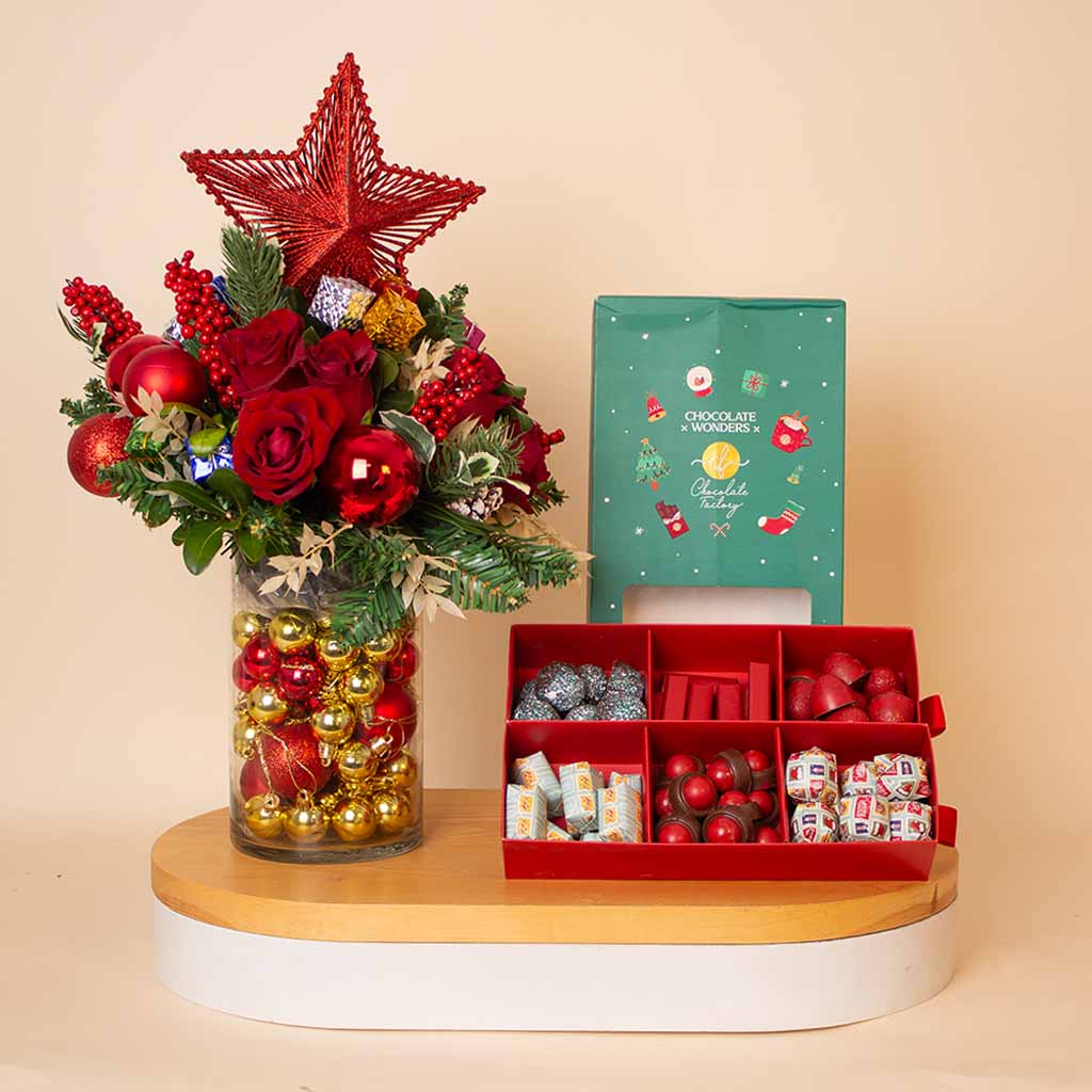 Flowrista Online Flowers Shop Chocolate Factory New Year Box 725g & Festive Roses Vase