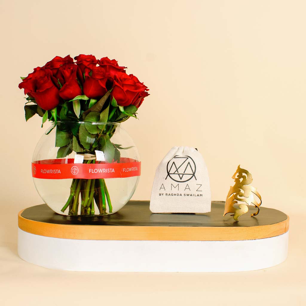 Flowrista Online Flowers Shop أسورة أماز أورا و فازة 30 وردة حمراء 