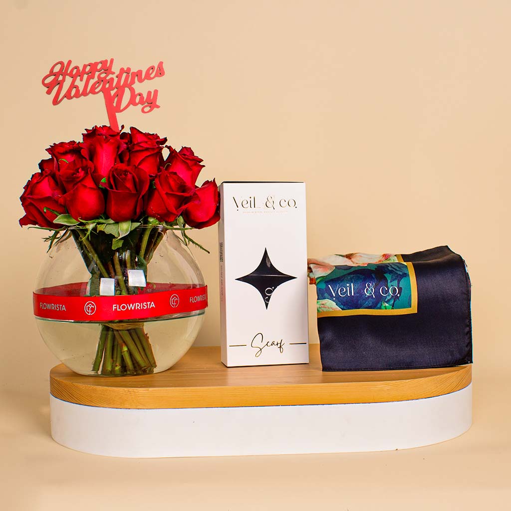 Flowrista Online Flowers Shop حجاب حرير رويال بلوسوم من فيل آند كو | مزهرية عيد الحب الحمراء