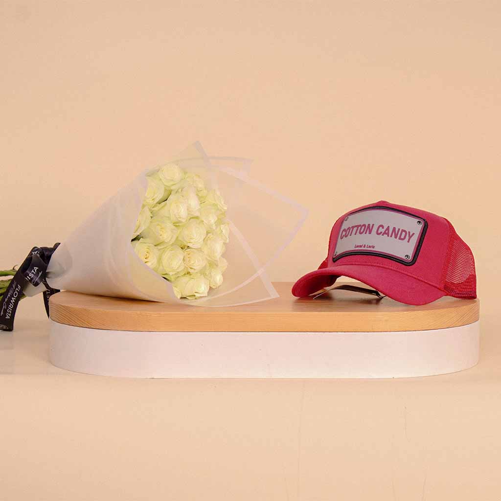 Flowrista Online Flowers Shop Levai Loris Cotton Candy unisex cap | White Roses Bouquet