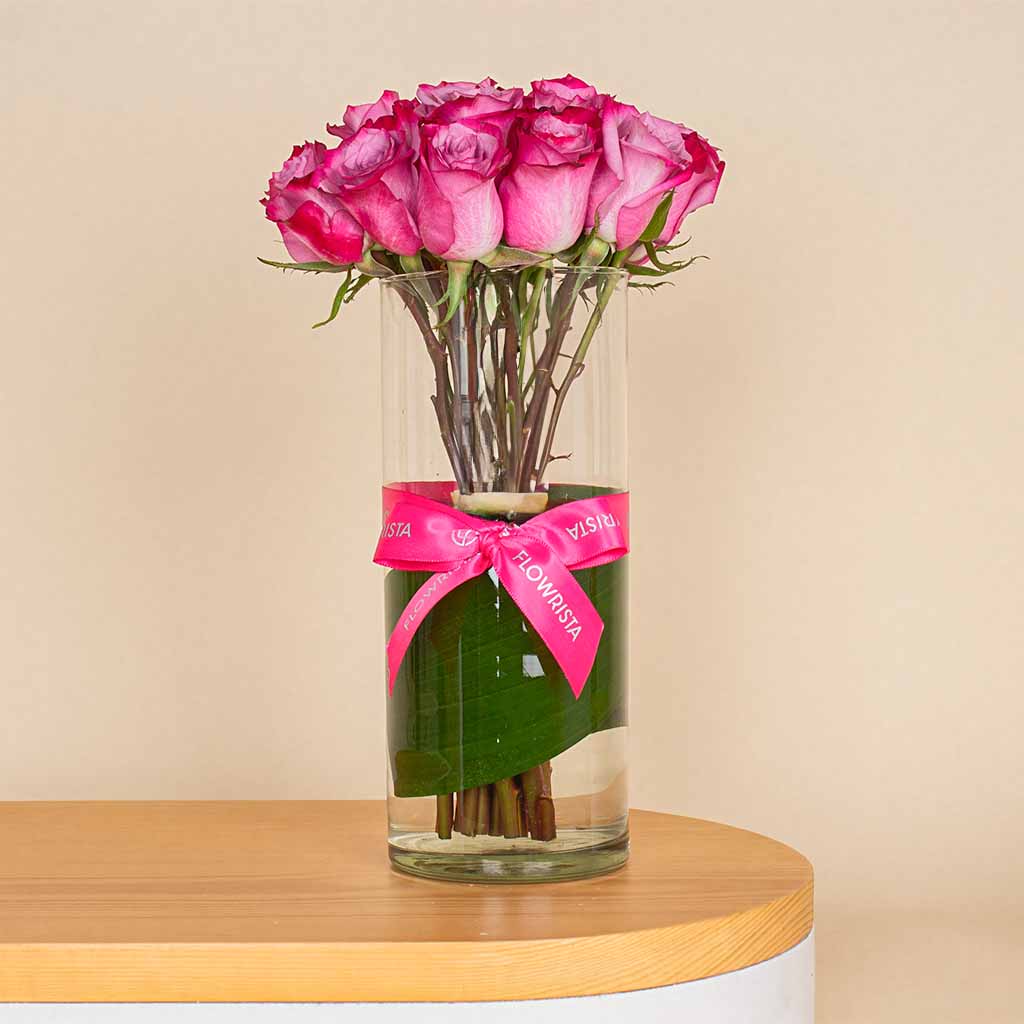 Flowrista Online Flowers Shop فازة العاطفة | 15 وردة 