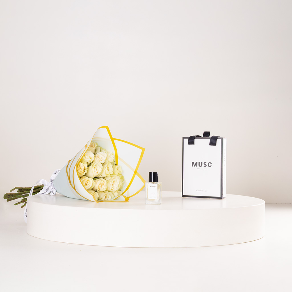Flowrista Online Flowers Shop MUSC Miss Musc 30ml & White Roses Bouquet