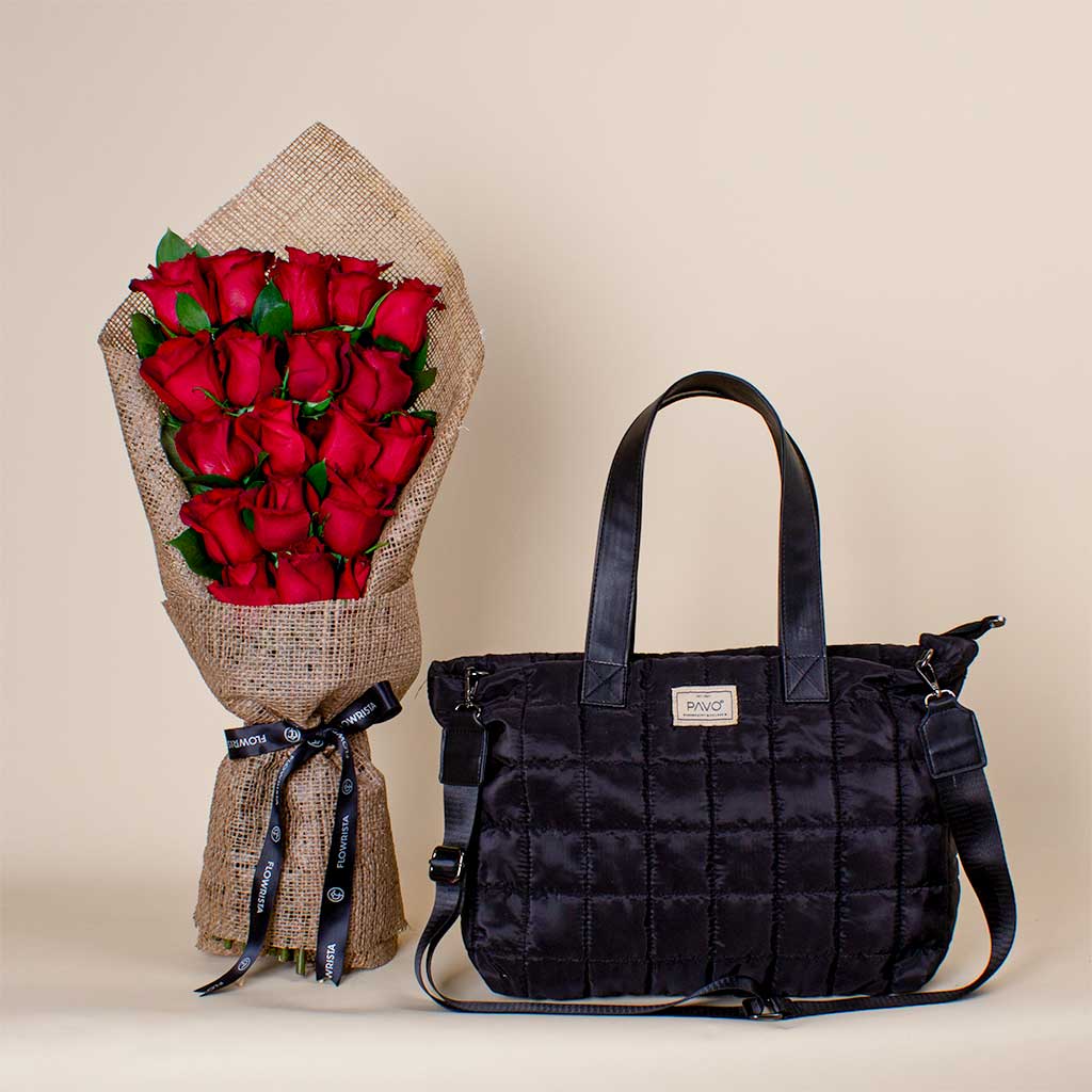 Flowrista Online Flowers Shop Pavo’s Bloom & Romantic Roses Hand Bouquet