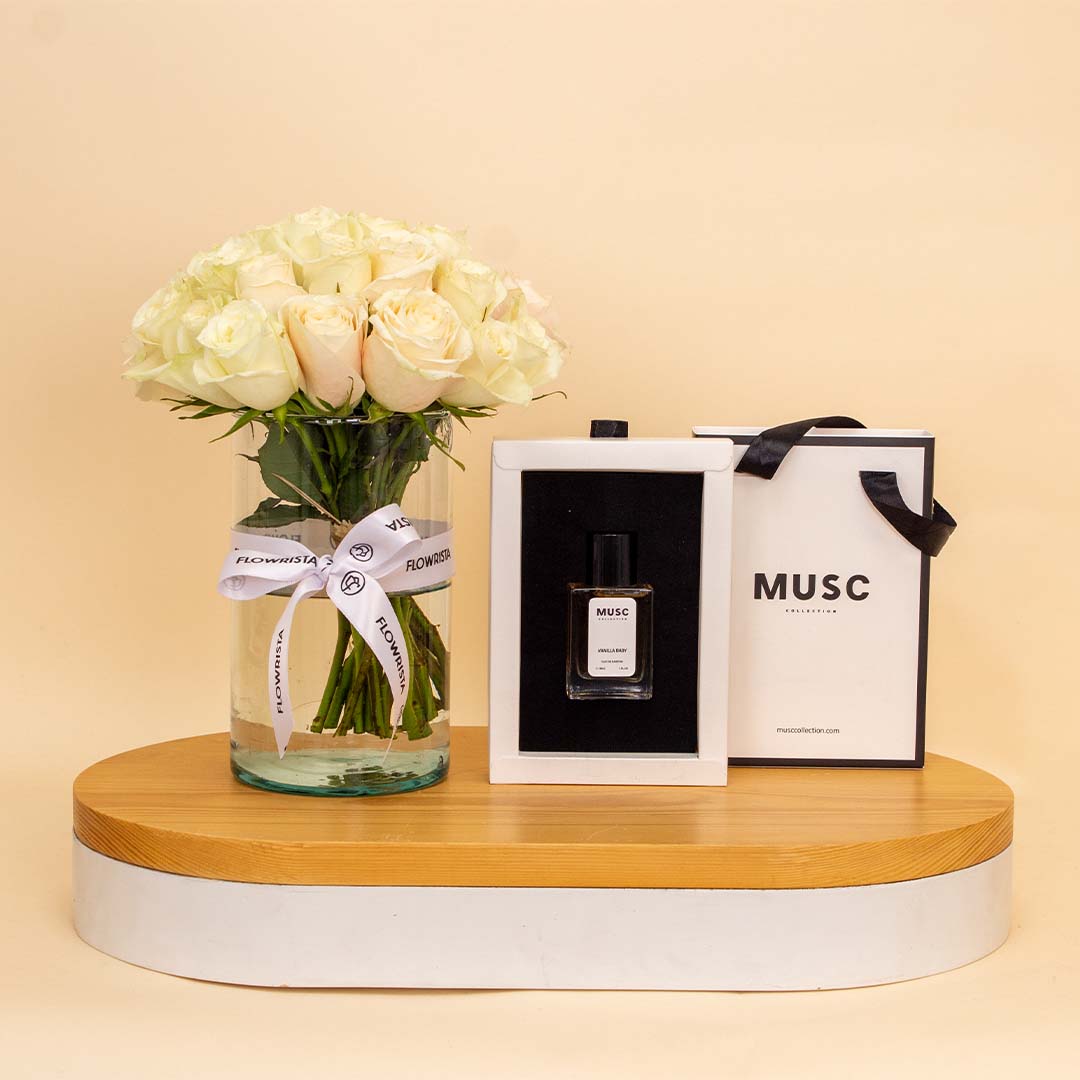 Flowrista Online Flowers Shop مسك فانيليا بيبي ومزهرية ورود بيضاء
