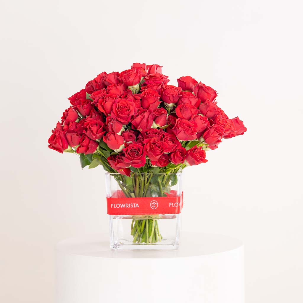 Flowrista Online Flowers Shop Red Baby Roses Vase - 20 Stems