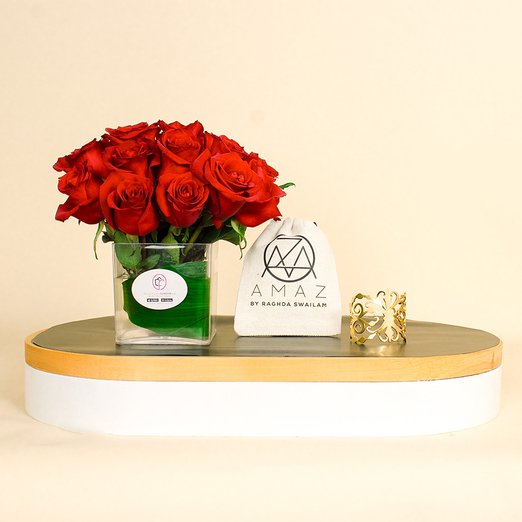 Flowrista Online Flowers Shop سوار أماز لون مع مزهرية من 20 وردة حمراء