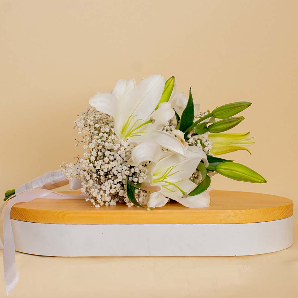 Flowrista Online Flowers Shop باقة زفاف ليلا زاهر