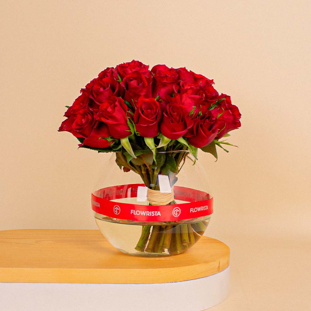 Flowrista Online Flowers Shop Endless Love Flower Vase | 30 Red Rose