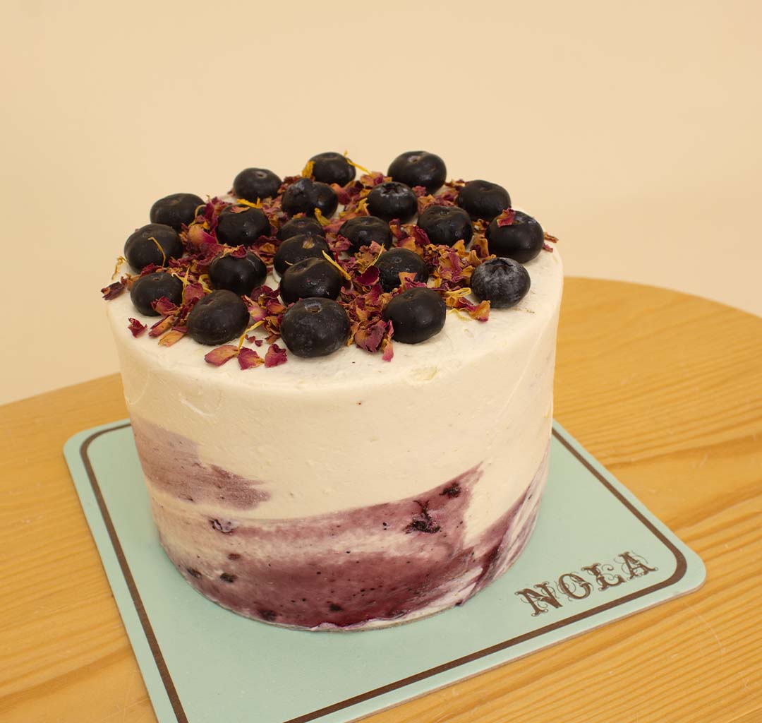 Flowrista Online Flowers Shop Nola Vanilla Blueberry Cake