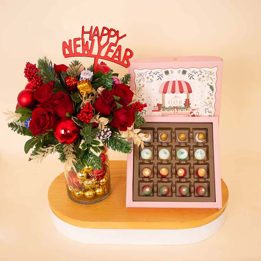Flowrista Online Flowers Shop علبة فلور 16 قطعة بونبون شوكولاتة بلجيكية مع فازة ورد احتفالية