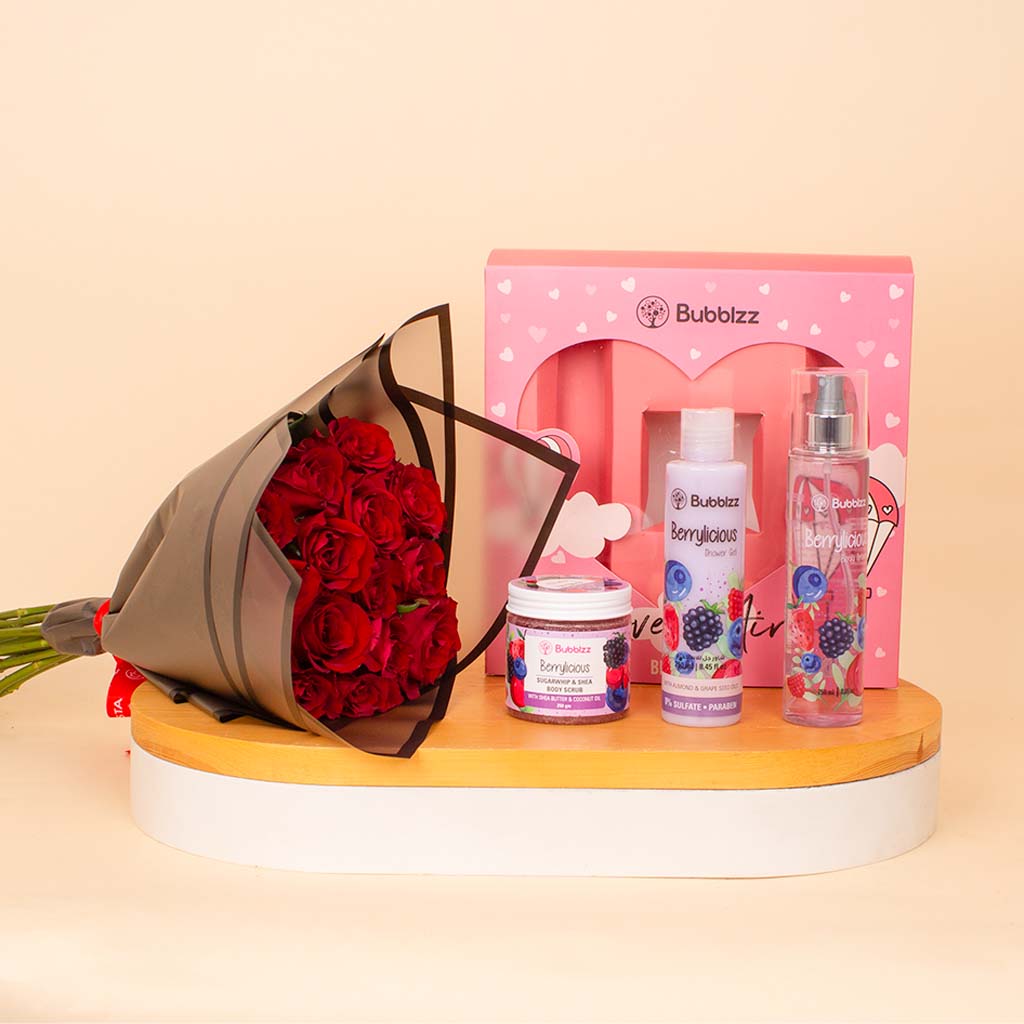 Flowrista Online Flowers Shop Bubblzz Love Is In The Air Beauty Berry Kit & Red Roses Bouquet