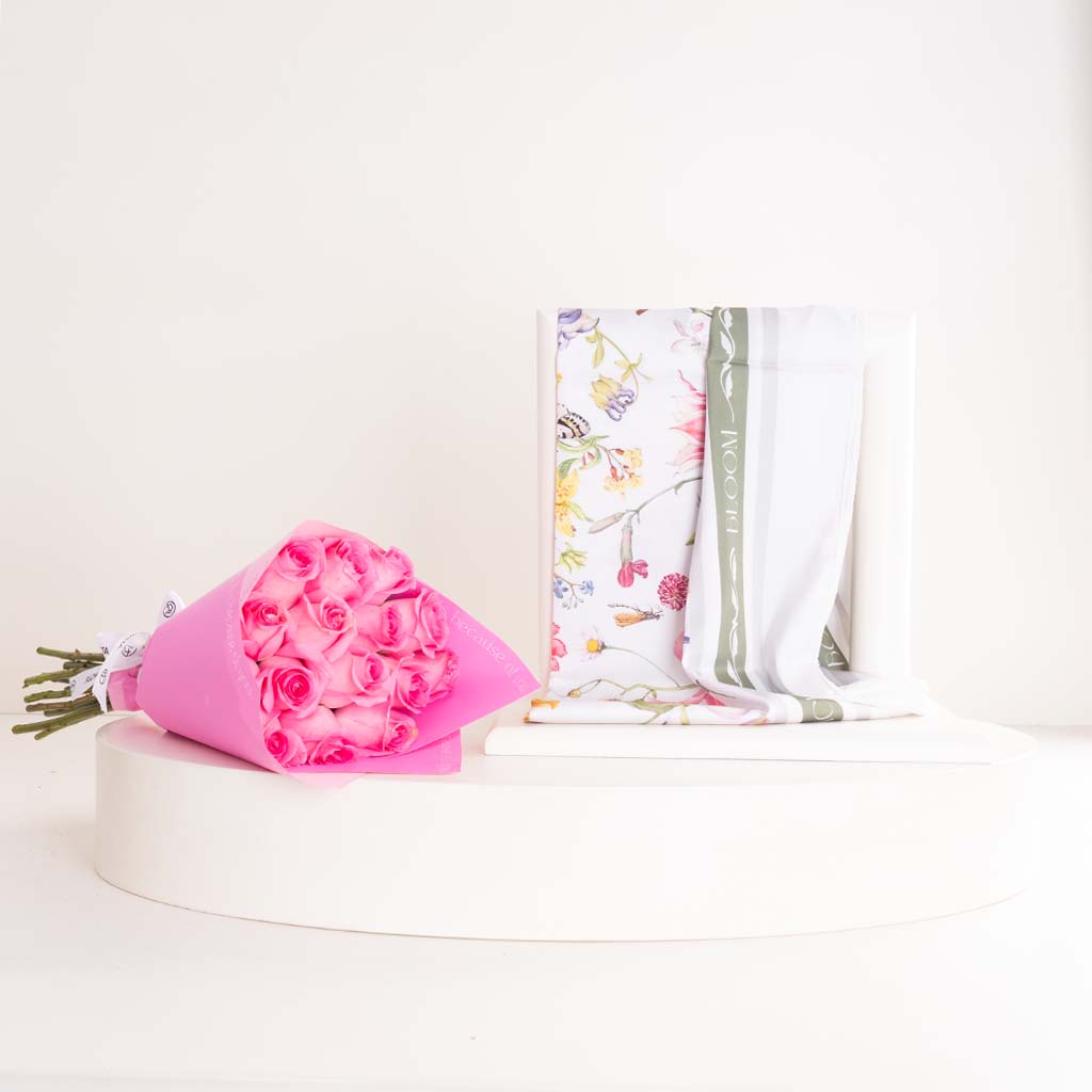 Flowrista Online Flowers Shop وشاح فيلور فلورا وباقة من 15 وردة وردية