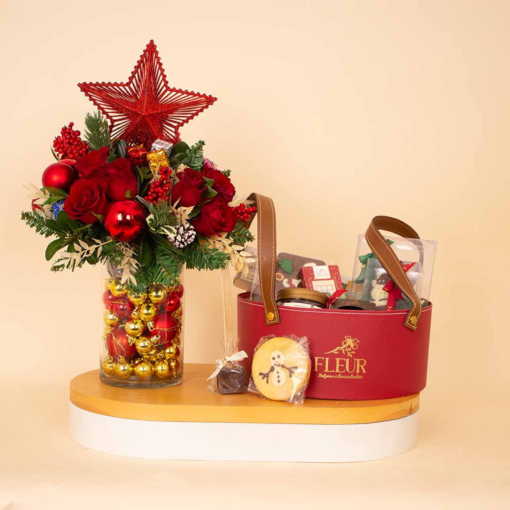 Flowrista Online Flowers Shop Fleur Belgian Chocolate Hampers Leather Box & Festive Roses Vase