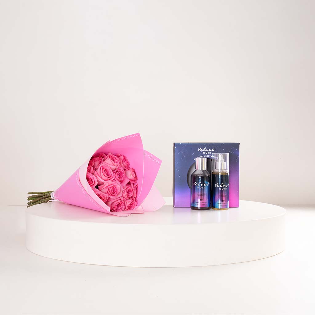 Flowrista Online Flowers Shop مجموعة سول آند مور فيلفيت نوار وباقة ورود وردية