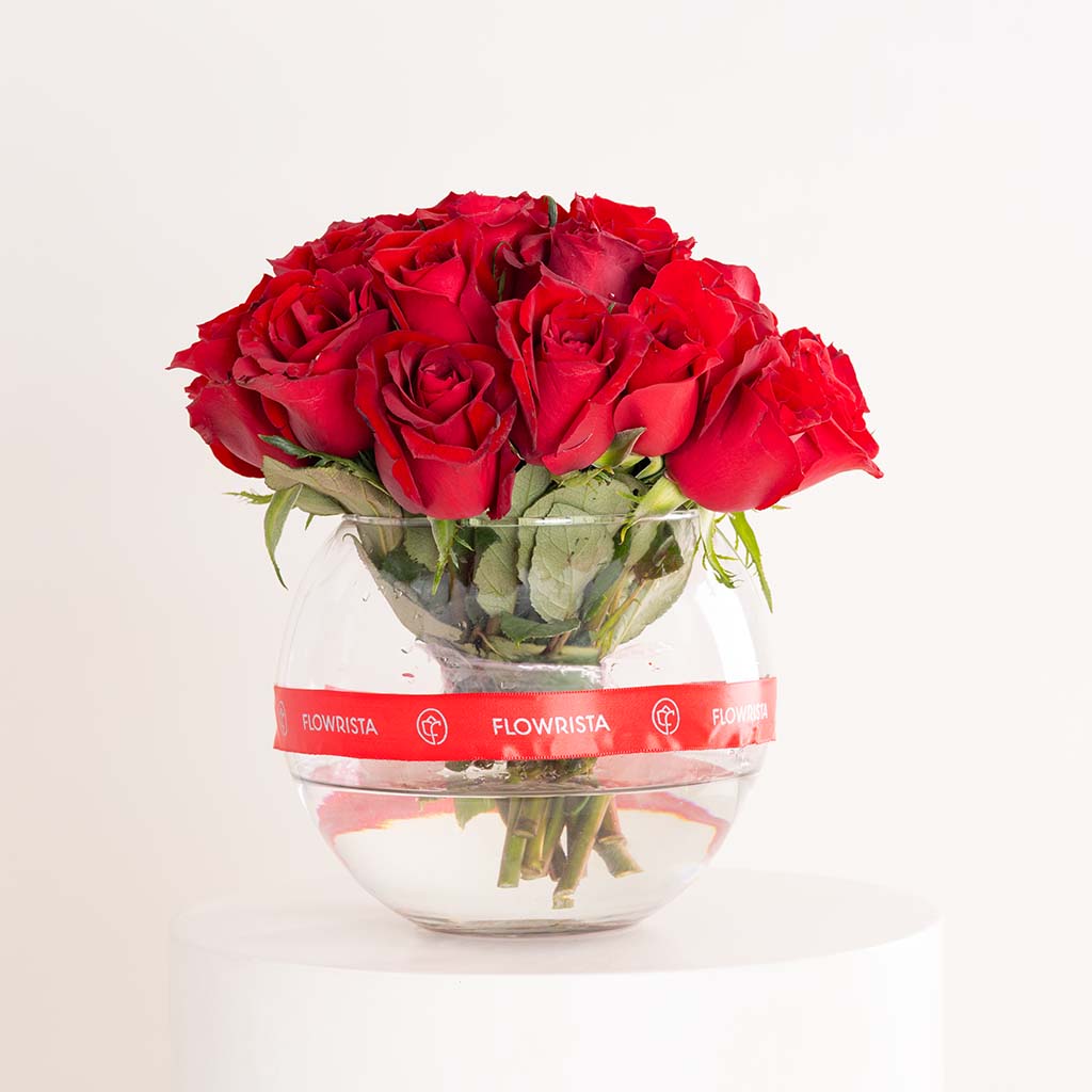 Flowrista Online Flowers Shop Red Roses Vase - 30 Stems