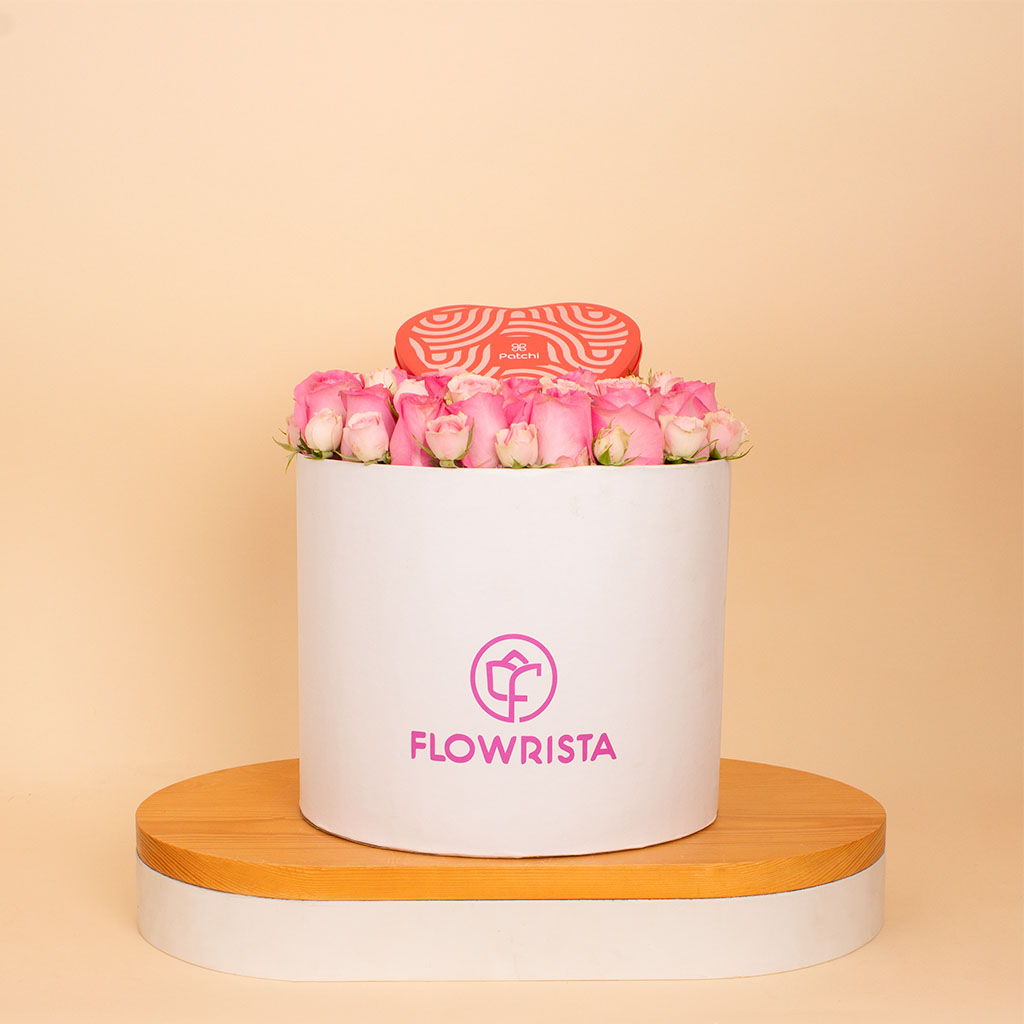Flowrista Online Flowers Shop Blush Heart Bloom Box -  Revival Roses & Patchi Heart Box 22 pcs