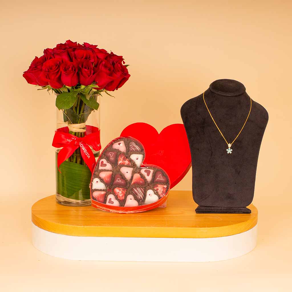 Flowrista Online Flowers Shop Fayrouz Glow & Hearts Bundle - Felizmoda Gold-Plated Silver Necklace & Fleur Belgian Chocolate Hearts & Red Roses Vase