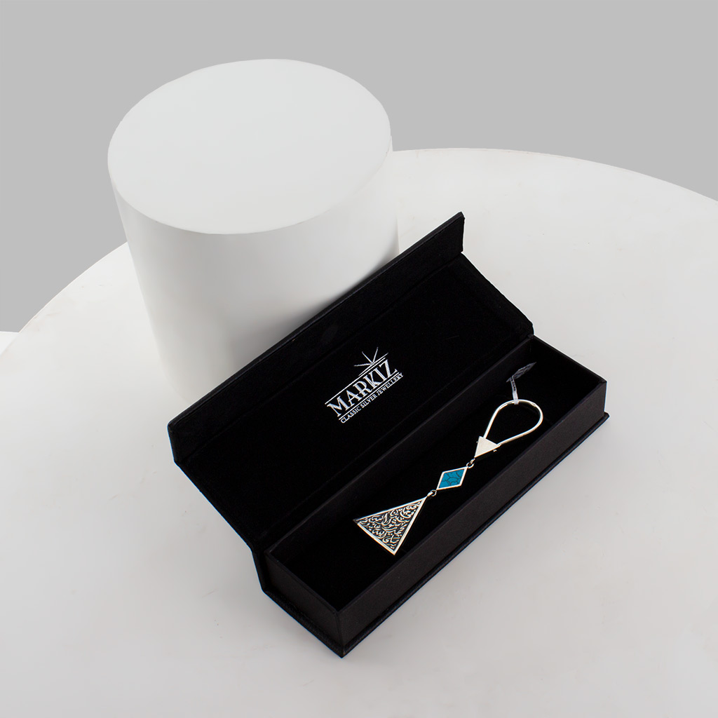 Flowrista Online Flowers Shop ميدالية مثلثة من ماركيز