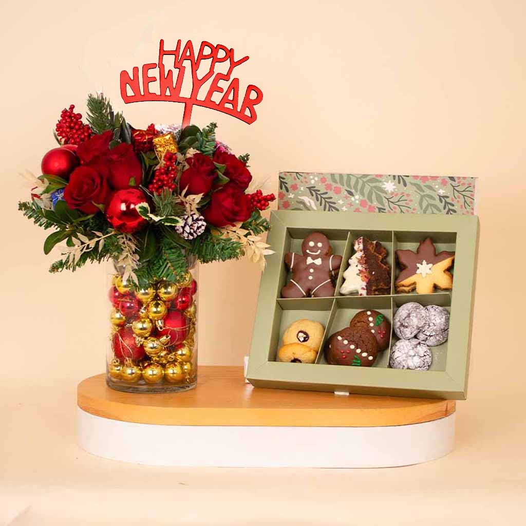 Flowrista Online Flowers Shop Fleur New Year Cookies Box 18 Pieces & Festive Roses Vase