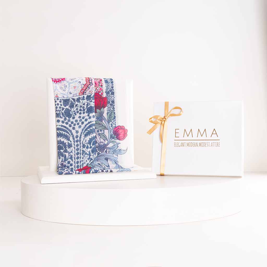 Flowrista Online Flowers Shop EMMA Enchanted Roses Scarf